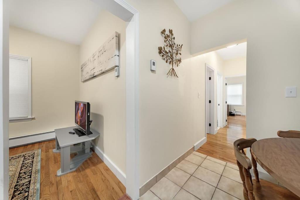 Newly Renovated 2Br1Ba Apt At The Boston City Exterior photo